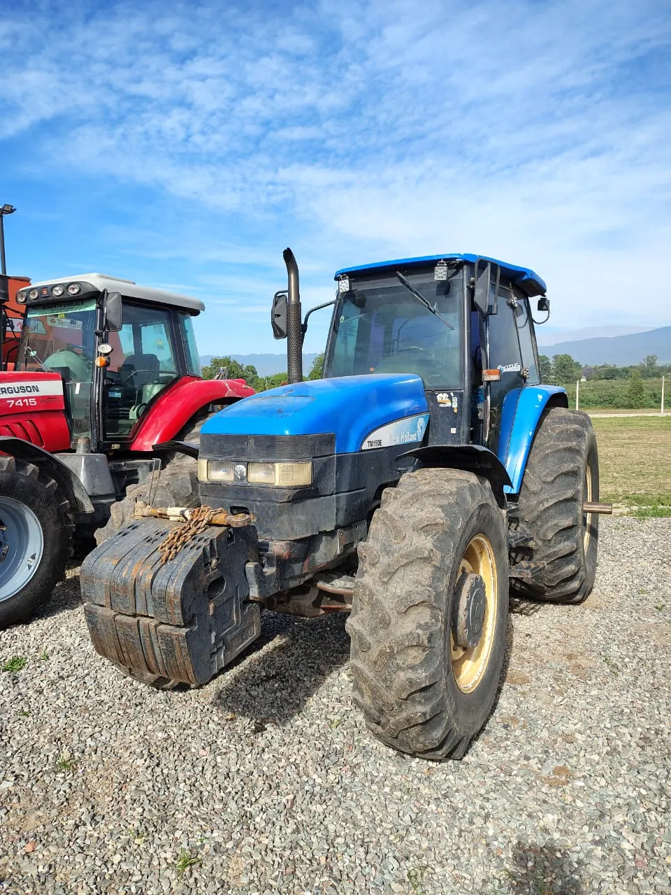NEW HOLLAND TM 150